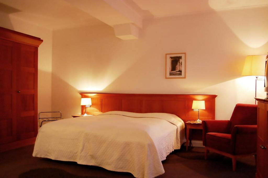 Hotel Vierseithof Luckenwalde Room photo
